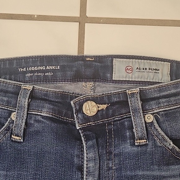 AG Womens The Legging Ankle super skinny ankle distressed Jeans Size 26 - Picture 3 of 8
